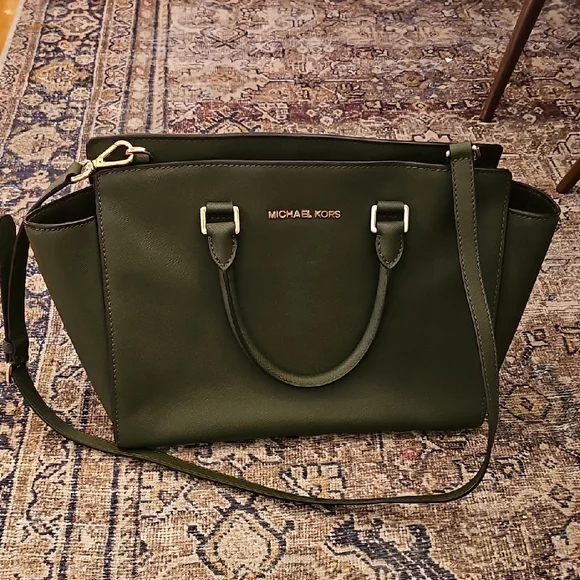 Michael Kors Selma Bag In Olive Green - Picture 2 of 16